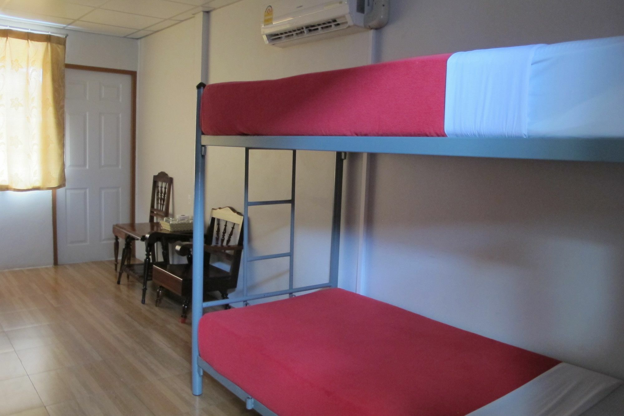 Samchai Hotel Si Racha Εξωτερικό φωτογραφία