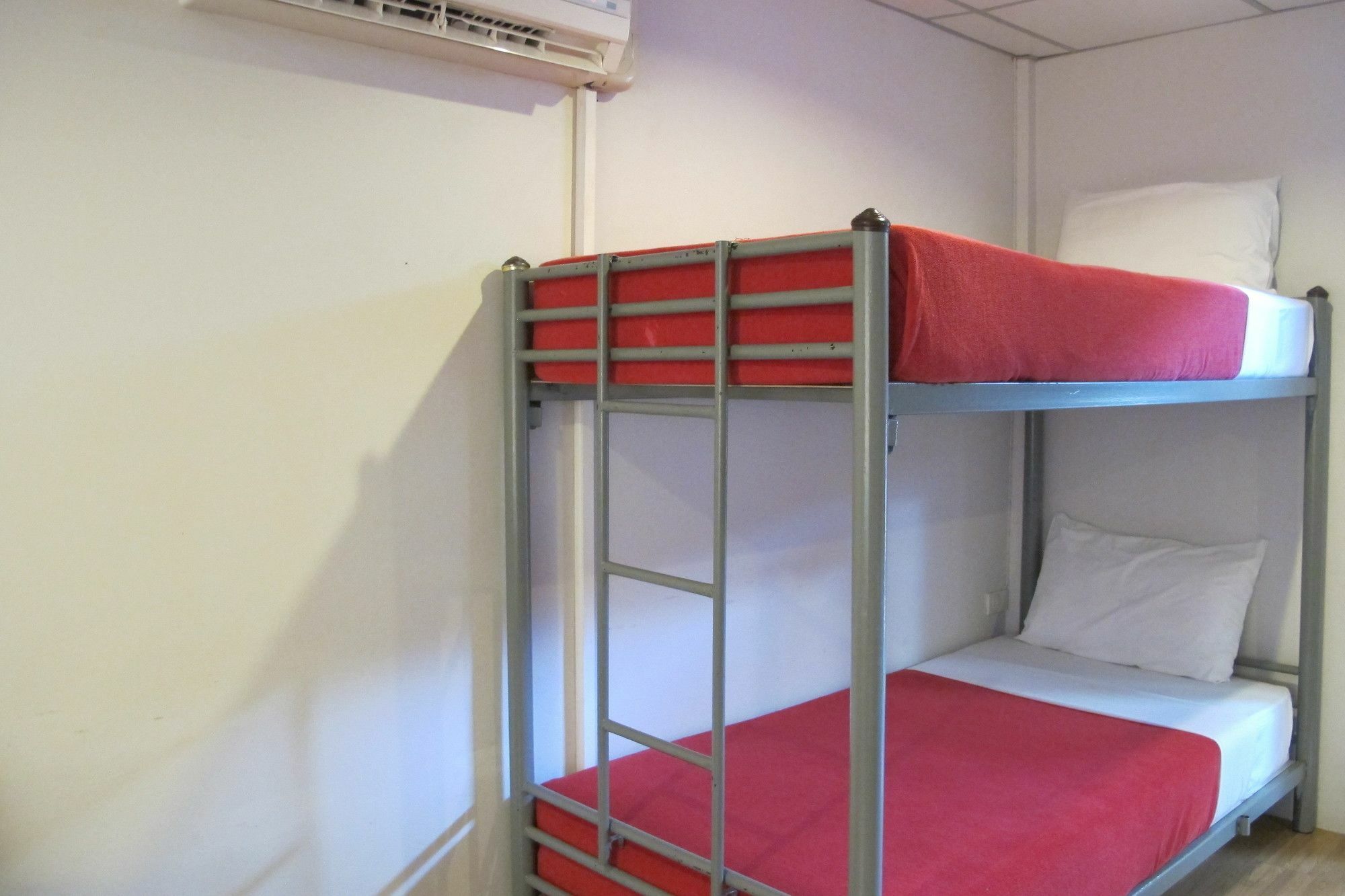 Samchai Hotel Si Racha Εξωτερικό φωτογραφία