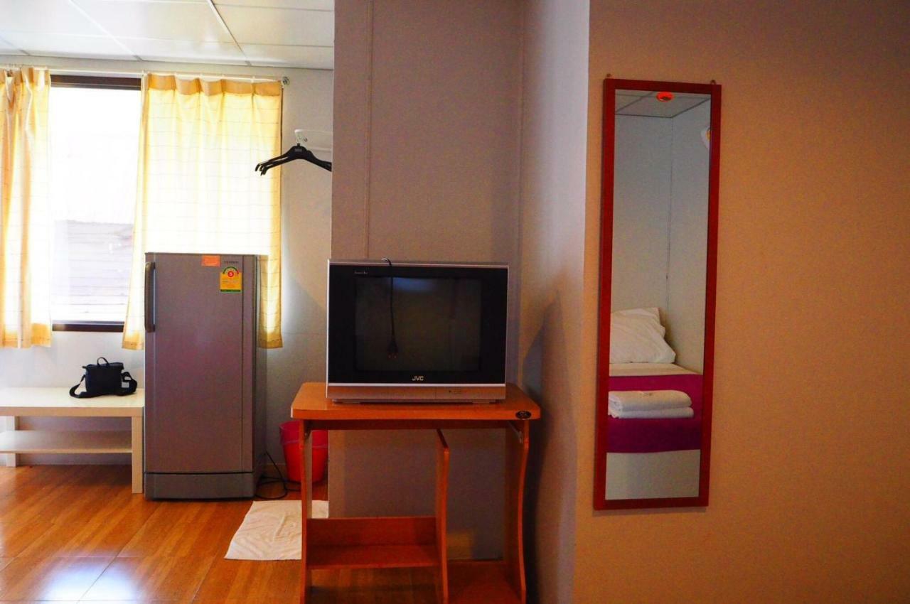 Samchai Hotel Si Racha Εξωτερικό φωτογραφία